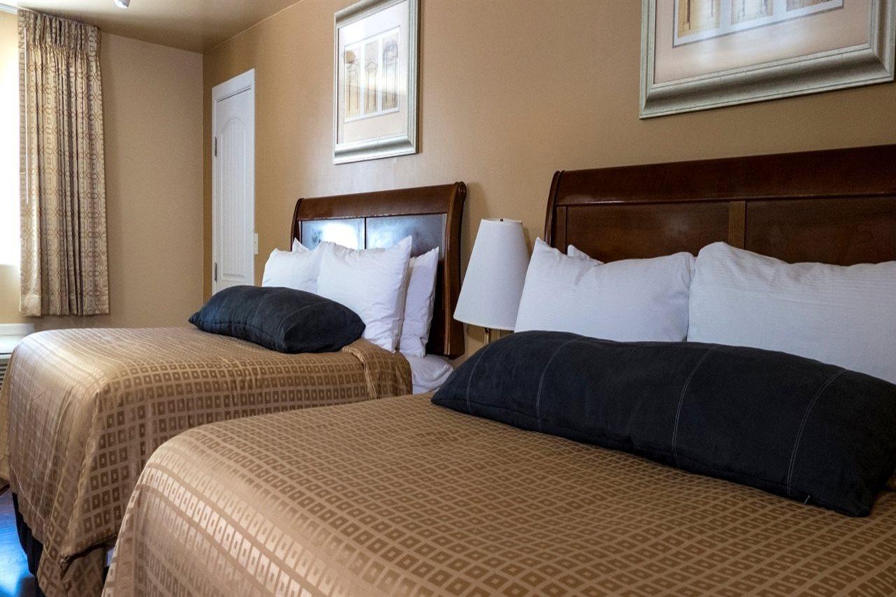 Abram Inn & Suites Урей Екстер'єр фото