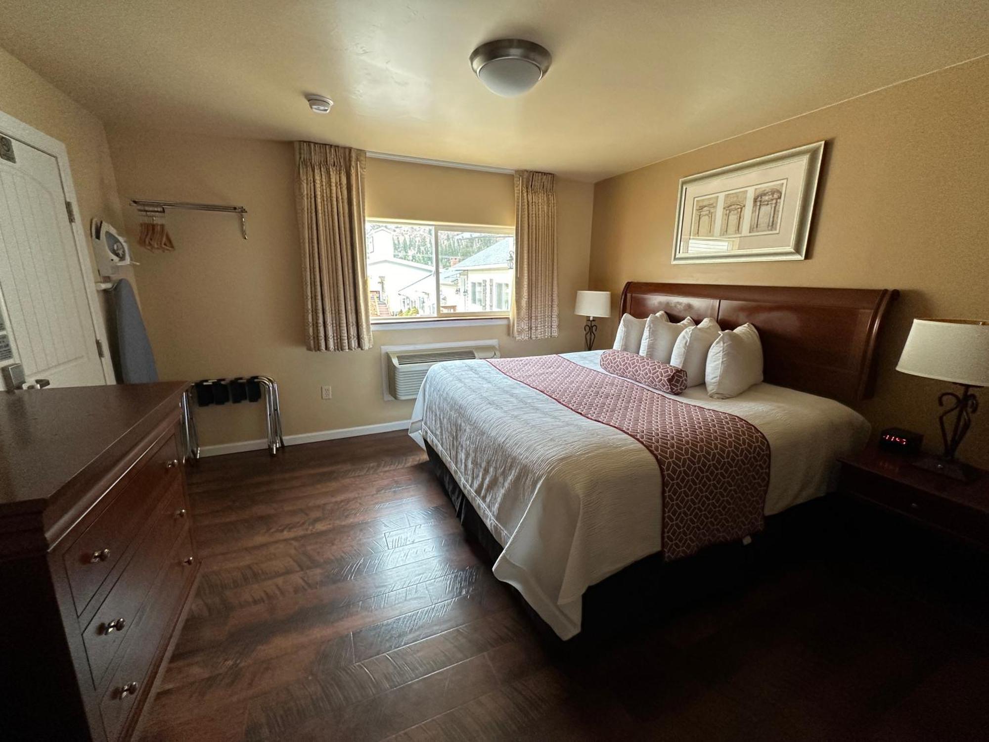 Abram Inn & Suites Урей Екстер'єр фото