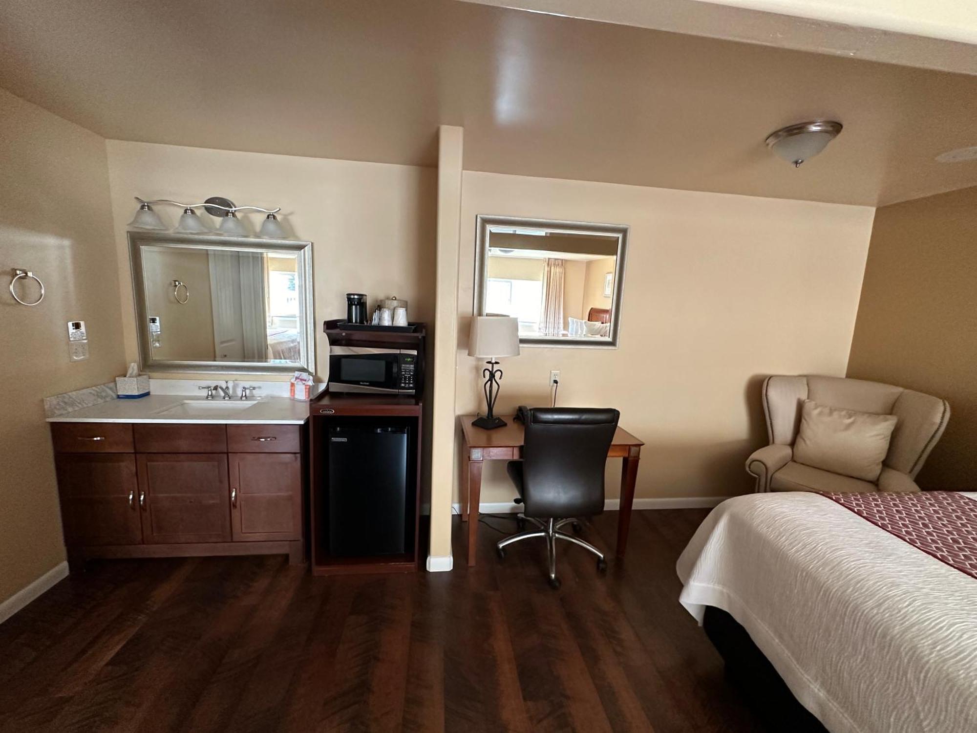 Abram Inn & Suites Урей Екстер'єр фото