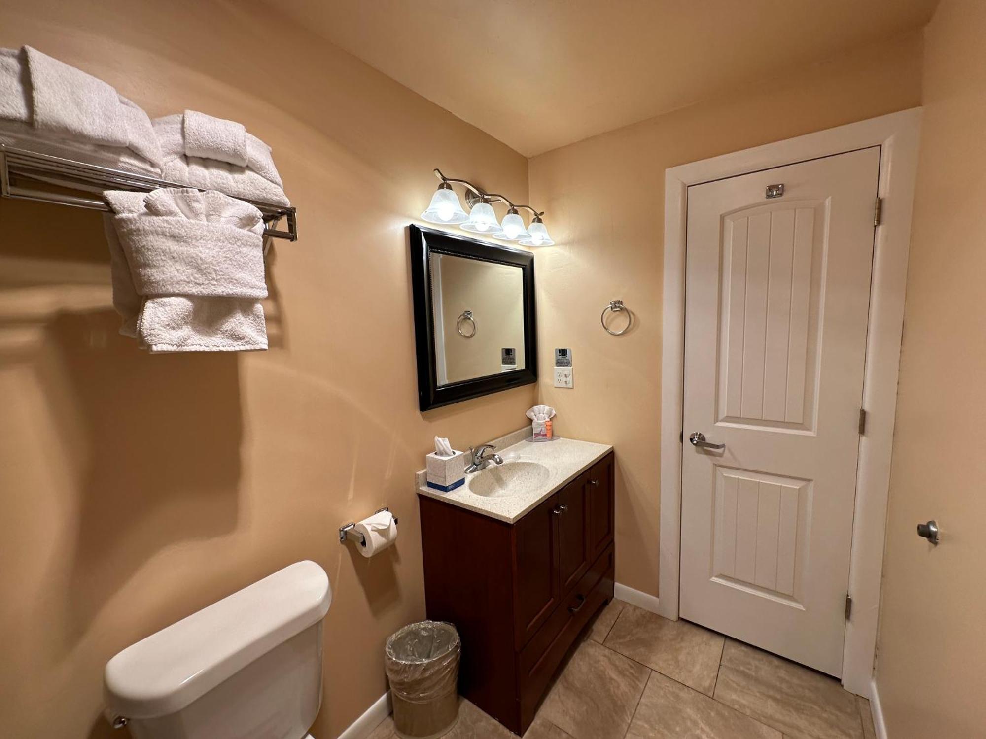 Abram Inn & Suites Урей Екстер'єр фото